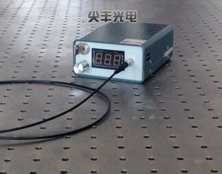 1550nm超窄线宽激光器